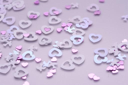 wedding confetti hearts and doves